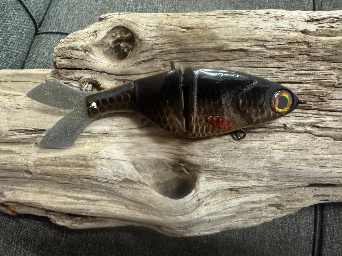 6 inch sway in Dark water.