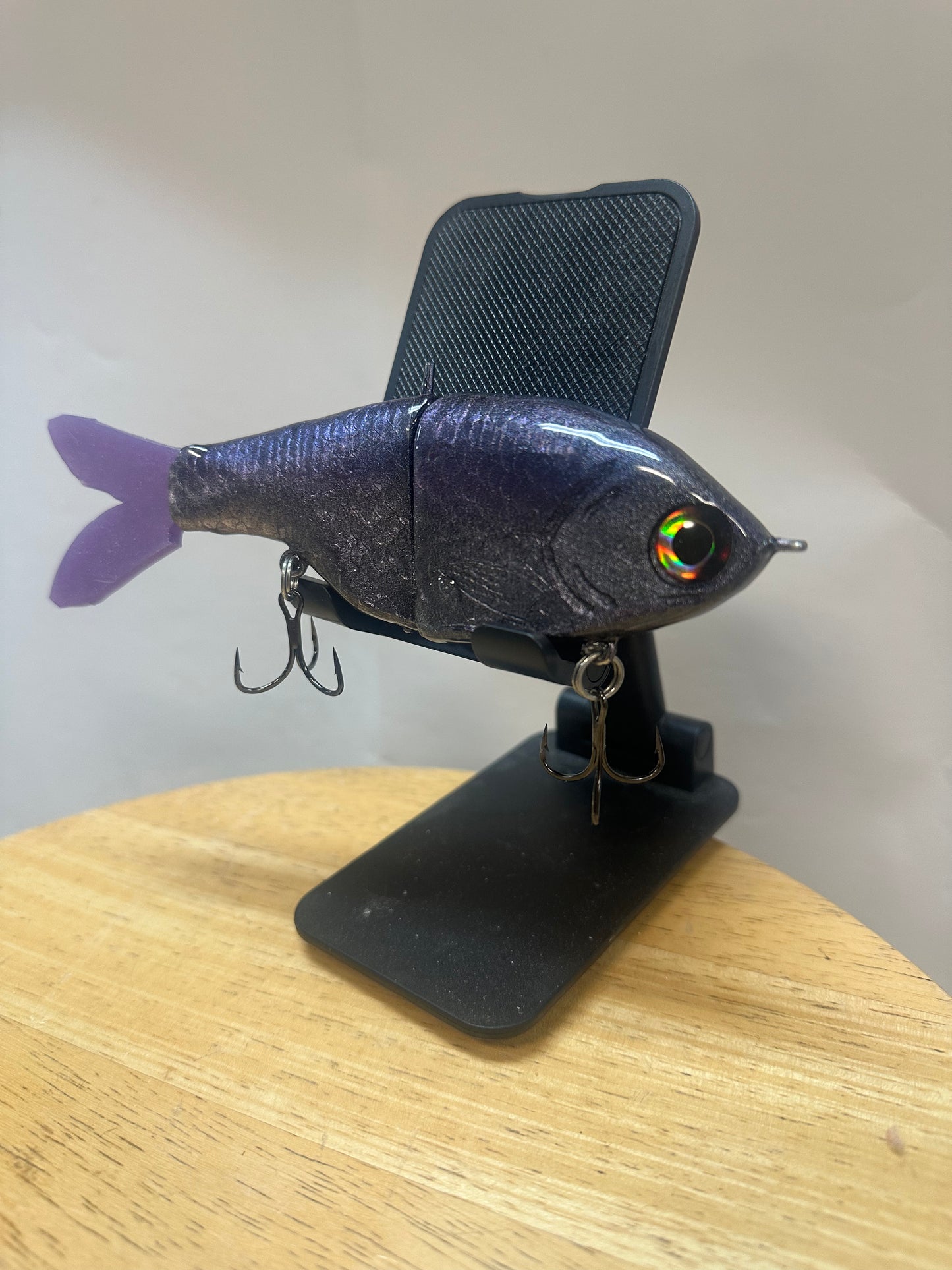 Hero Low Light Legend purple tail